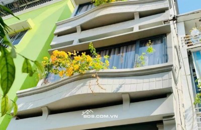 Siêu Phẩm CHDV có HĐ thuê 40 Triệu/tháng HXH 7 chỗ Trần Hưng Đạo Q.1, 36m2 5Tầng 9PN. Chỉ 10 tỷ